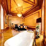 1877 Estrela Palace Guest house