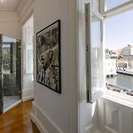 1877 Estrela Palace Guest house